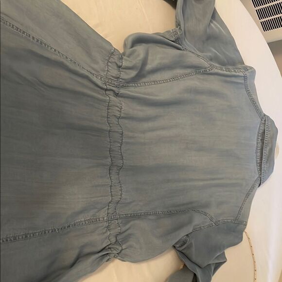 Light Denim colored Shirtdress, tie waist, long sleeved, side pockets - Picture 12 of 16